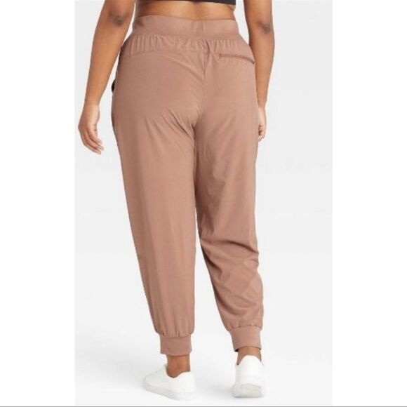 All in Motion Stretch Woven lined pants 28" Taupe - Picture 3 of 6